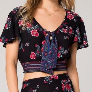 Band Of Gypsies Floral Cropped Top Size XS